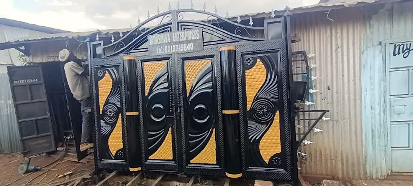 Black & Yellow Ornate Compound Gate