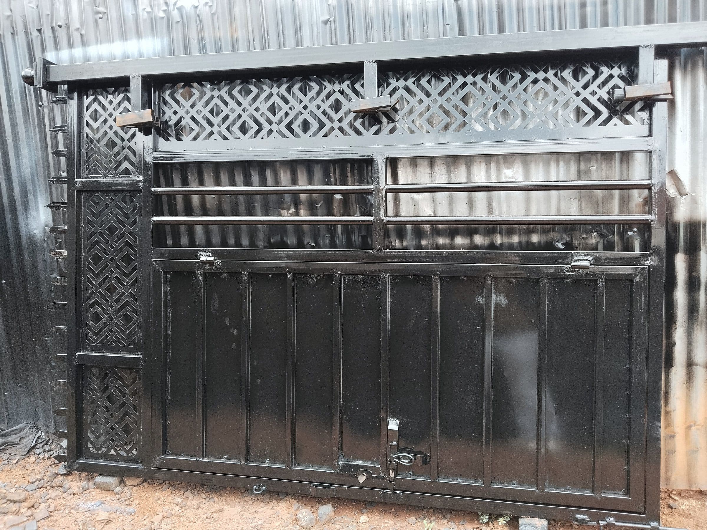 Sliding Gates — example 2